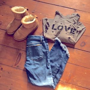 Joe’s ankle frayed jeans size 26
